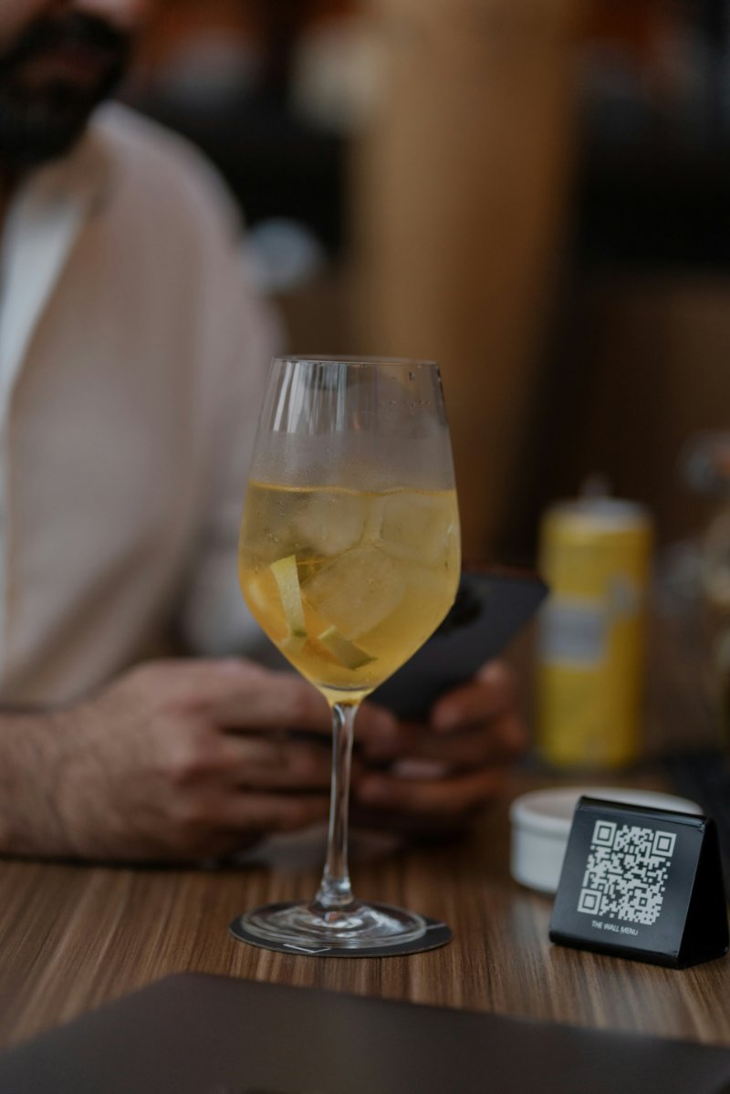 dining with QR